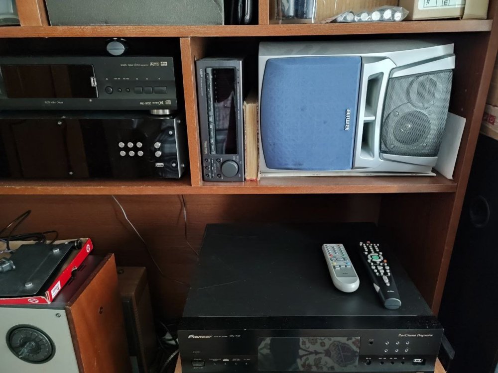 aiwa колонки.jpg