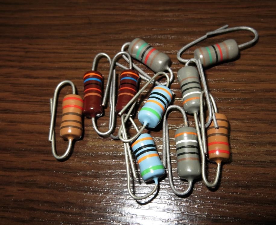 TheAUDIONOTETantalumResistor.JPG.0175f4606969254c8792a2f5460a05a7.JPG